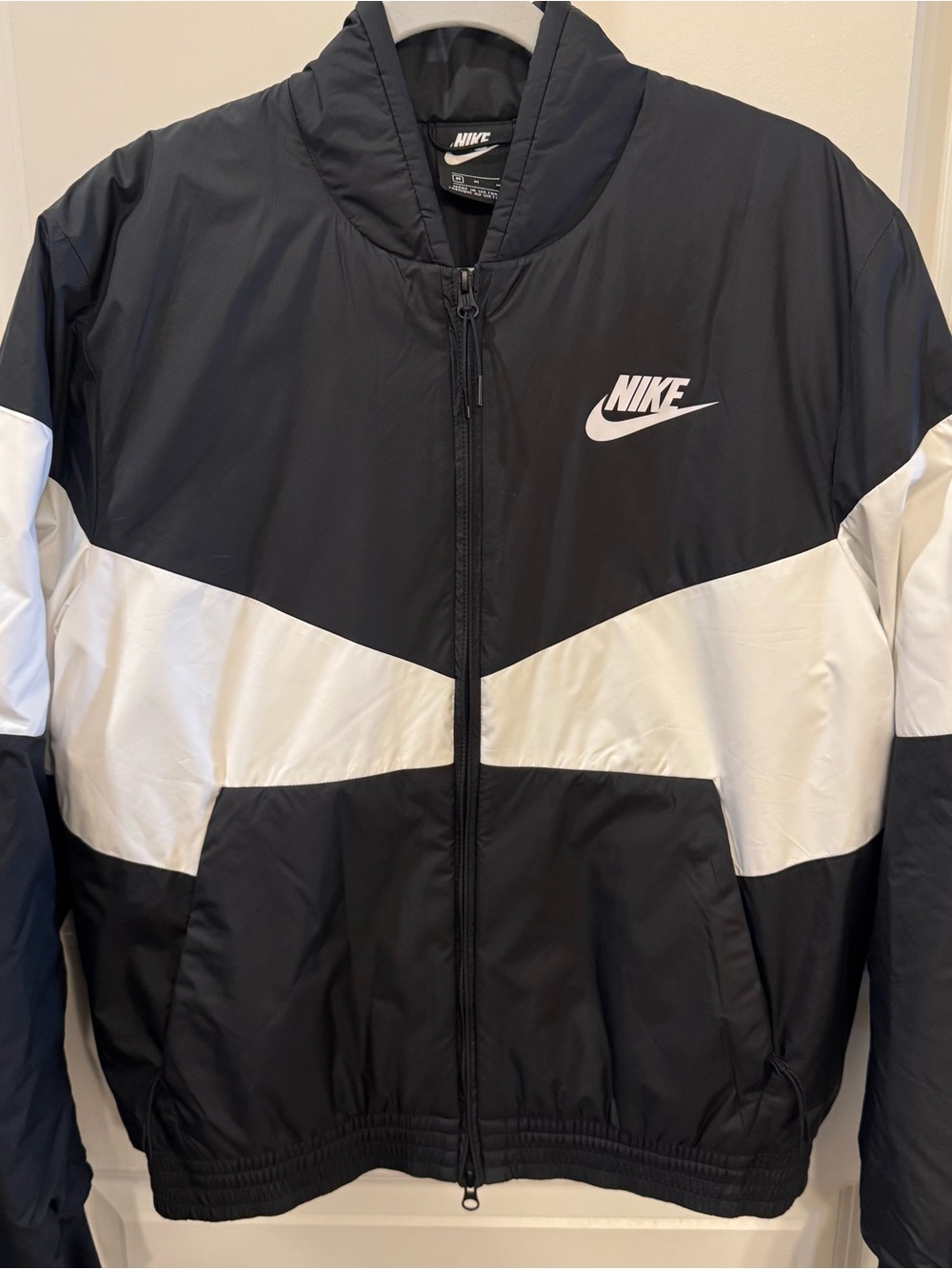 Nike Black & White Zip-Up Puffer Windbreaker Bomber Jacket